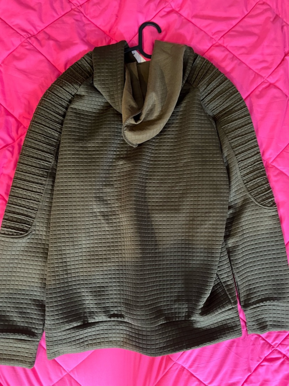 Men's Olive Waffle Knit Turtleneck Hoodie - Picture 4 of 5